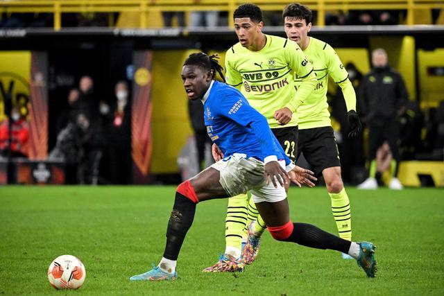 吕孟洋在西班牙人初战中打入首球，武磊寄语支持